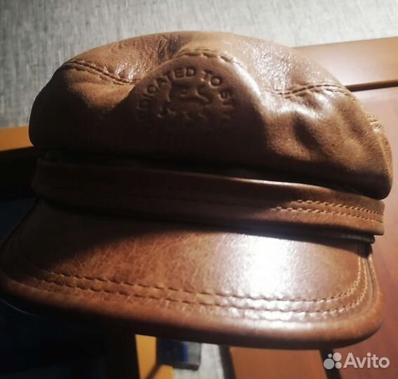 Мужская кожаная кепка