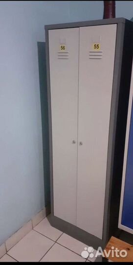 Шкафы металлические для одежды
