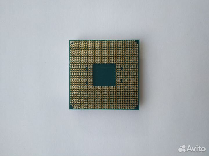 AMD Ryzen 3 2200g