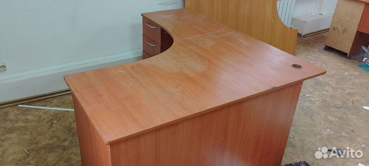 Офисная мебель бу столы
