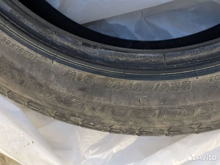 Bridgestone Turanza T001 225/45 R17