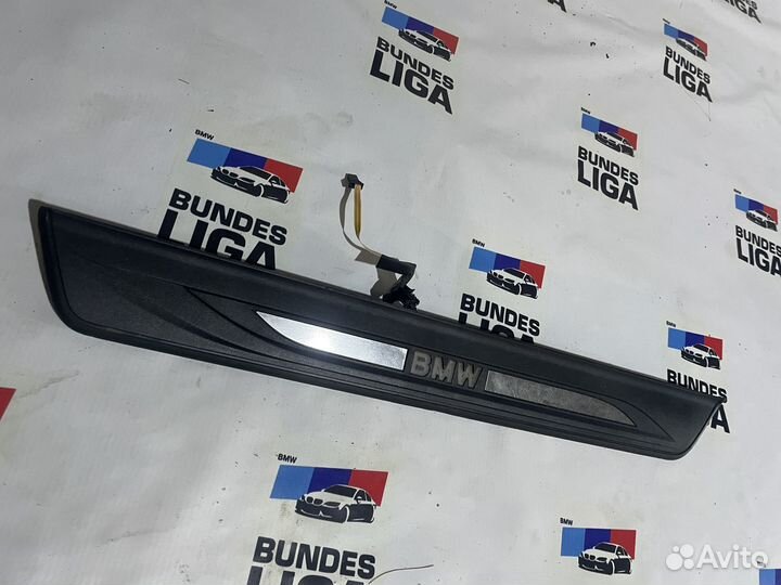 Накладка порога BMW F10 с подсветкой правая