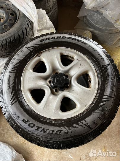 Комплект колес 5х114.3 225/70 r16