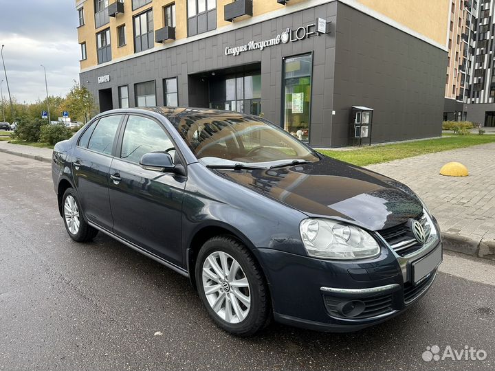 Volkswagen Jetta 1.6 МТ, 2010, 206 800 км