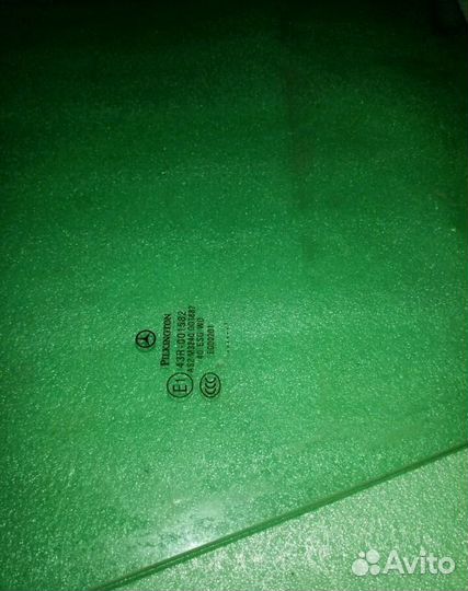 Стекло перед правое мерседес C 204 A 2047250800 RH