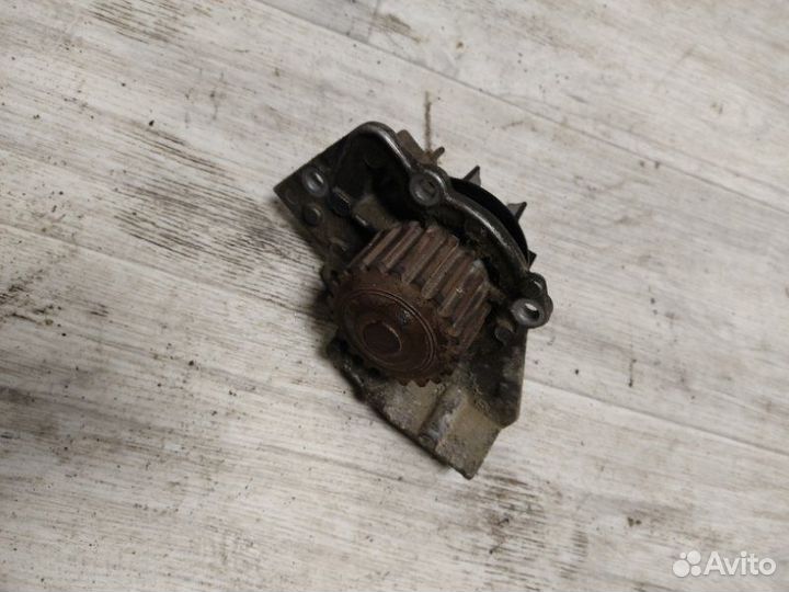 Помпа Citroen Berlingo M59 фургон DW8B 2010