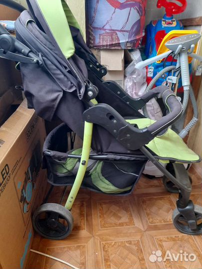 Прогулочная коляска