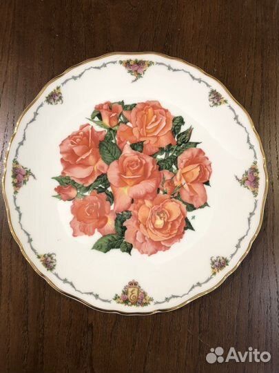 Тарелки декоративные Royal Albert