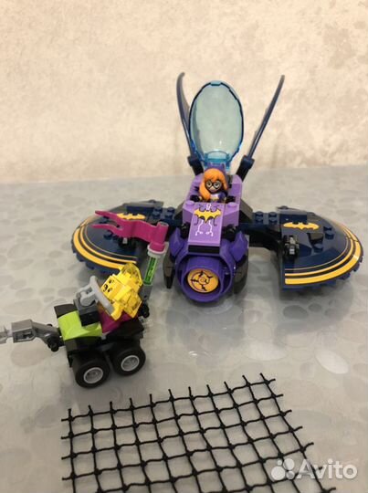 Конструктор lego DC Super Hero Girls Бэтгёрл: пого