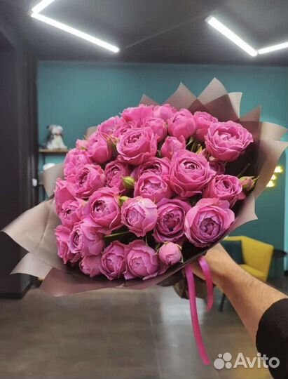 Розы кустовые пионовидные