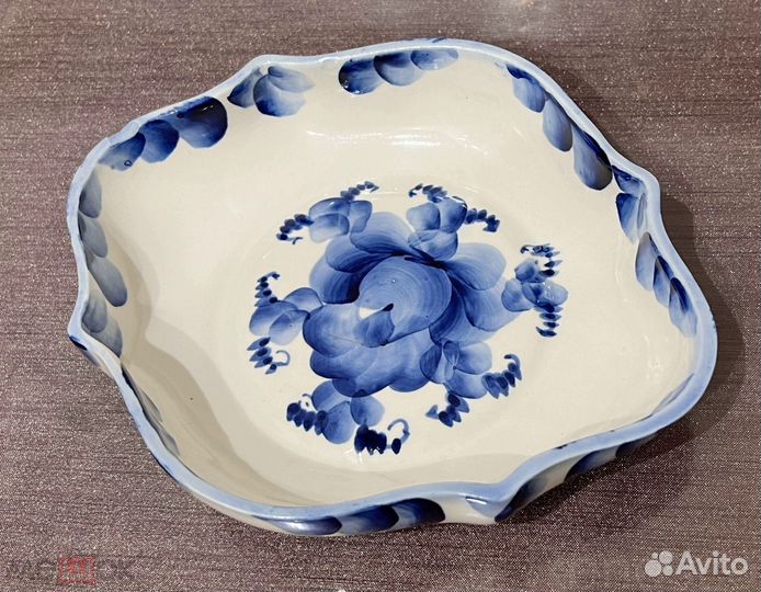 Фарфоровая фигурка. Гжель. Баянист с девушкой и др