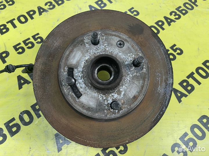 Кулак передний левый Chevrolet Lacetti