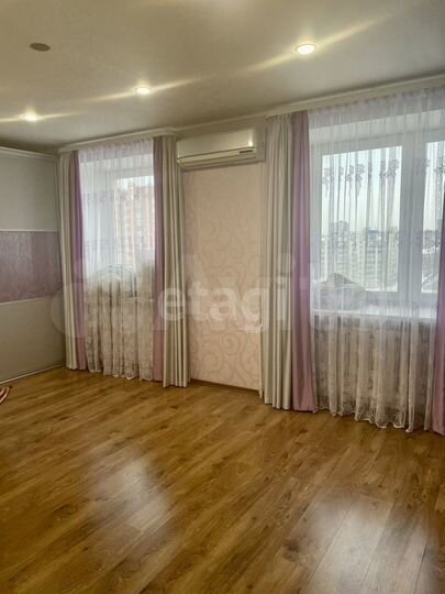 4-к. квартира, 112 м², 10/10 эт.