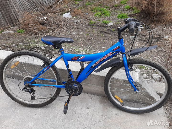 Велосипед синий колеса 24