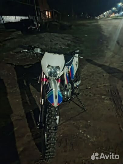 Motolend CRF 250
