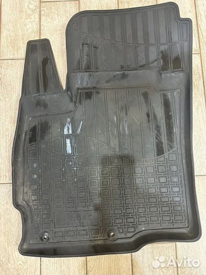 Комплект резиновых ковриков для Outlander 3