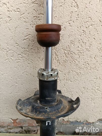 Амортизатор передний Опель Астра h