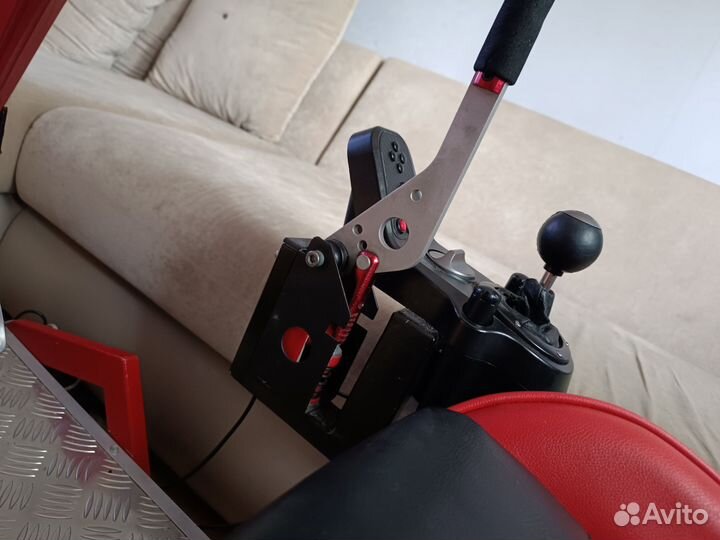 Кокпит для симрейсинга