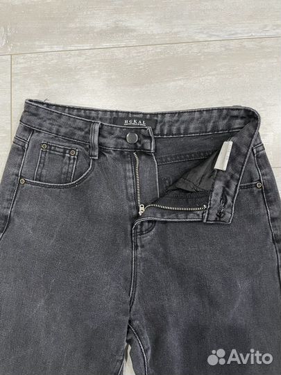 Джинсы женские