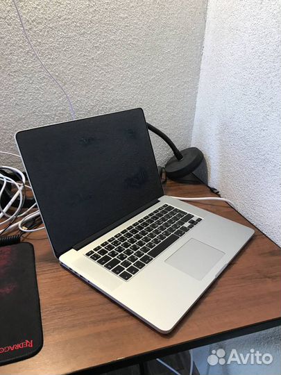 Macbook pro 15 2015 i7 16gb