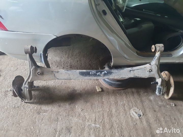 Балка Geely Emgrand EC7 1.8 2012