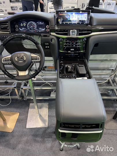 Рестайлинг салона Lexus LX570 из 2008 в 2020