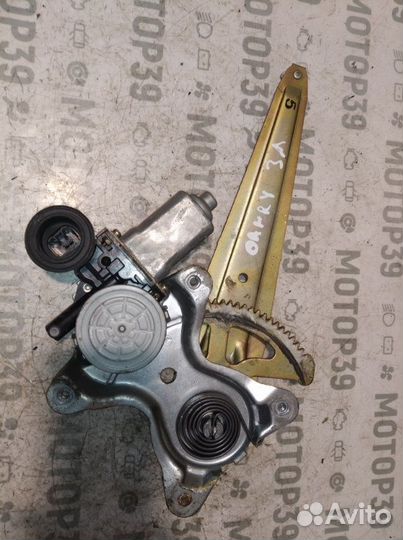 Стеклоподъемник задний левый Toyota Camry XV30 2.4