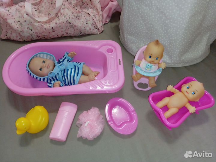 Пупсы куклы, ванна