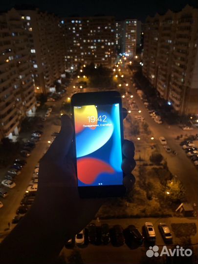 iPhone 6S, 64 ГБ