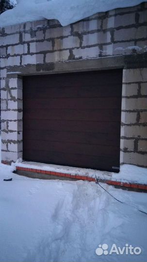 Подъемные ворота для гаража