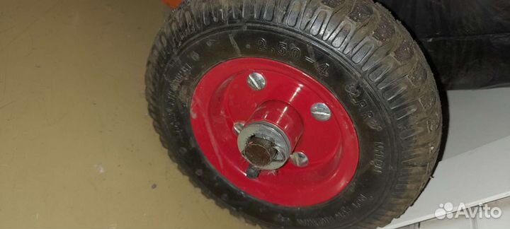 Тачка строительная