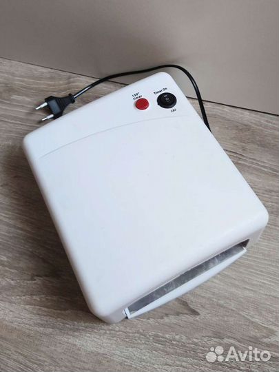 Уф лампа для сушки ногтей