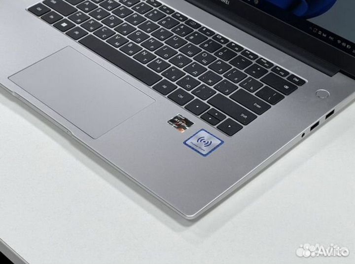 Новый Huawei 15.6 Ryzen 7 5th 16G Металл