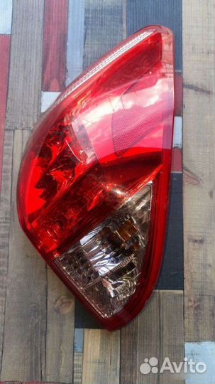 Фонарь задний правый Toyota Rav4 2007-2009