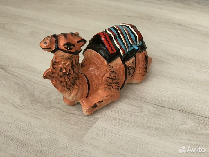 Статуэтка верблюд