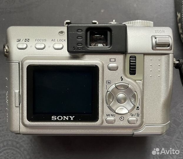 Фотоаппарат sony DSC-V1 Cyber-short + карта памяти
