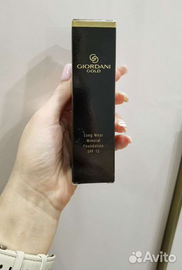 Минеральная тональная основа Giordani Gold