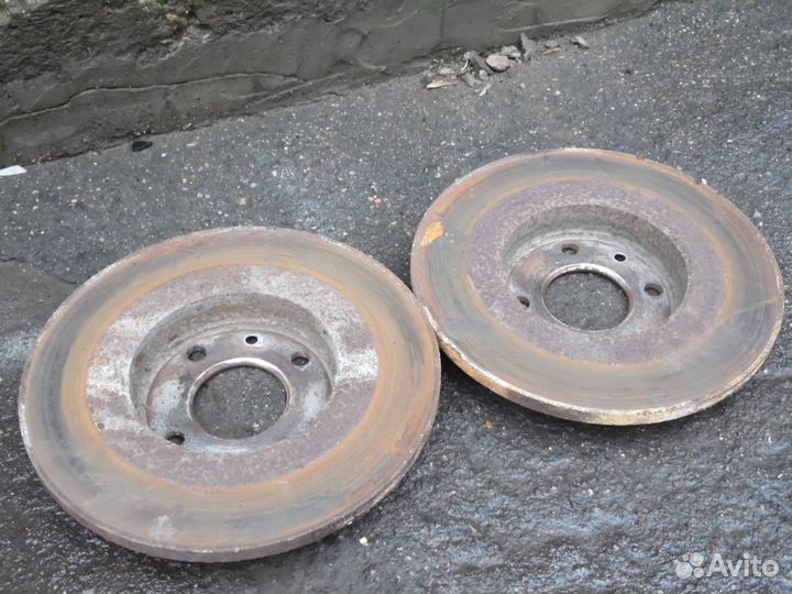 Передние тормозные диски Рено Логан 2