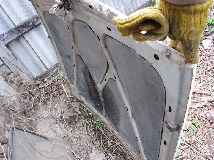 Капот Волга