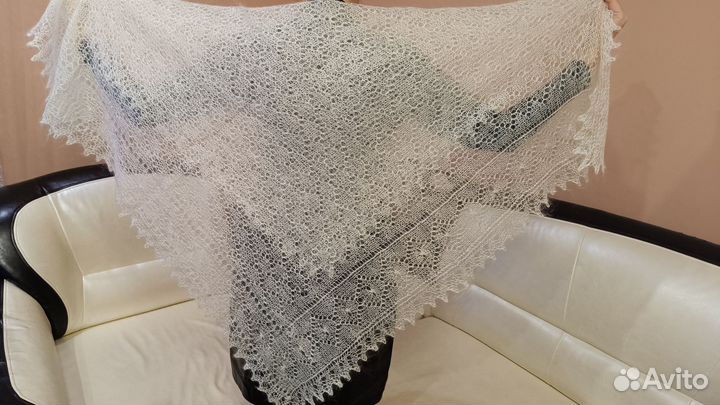 Пуховый платок паутинка