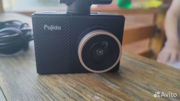 Видеорегистратор fujida zoom 10