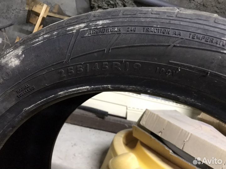 Dunlop SP Ice Sport 255/45 R19