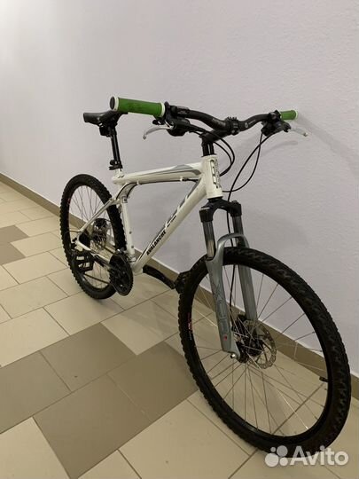 Продам велосипед GT