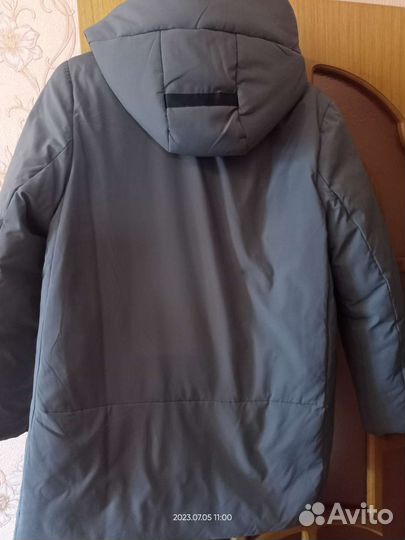 Куртка женска 52 размер