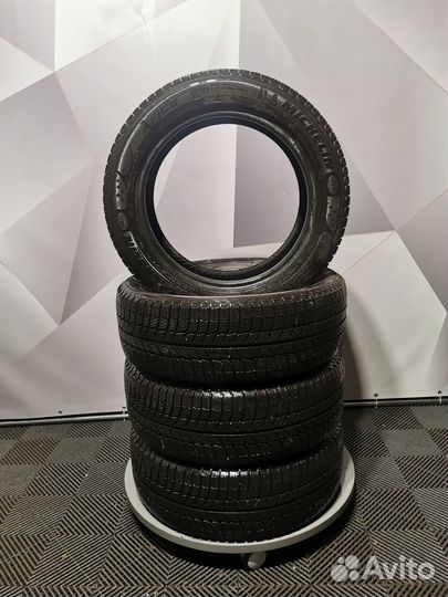 Michelin X-Ice XI3 225/55 R18 98H