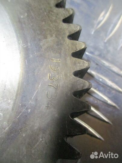 Шестерня Volvo 8193734