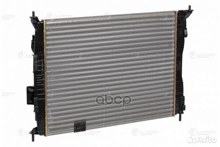 Радиатор охлаждения двигателя LRC14J00 luzar