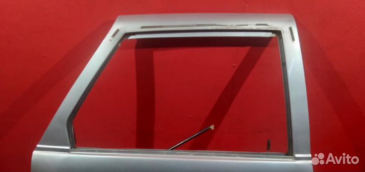 Приора дверь задняя правая под ремонт мятая
