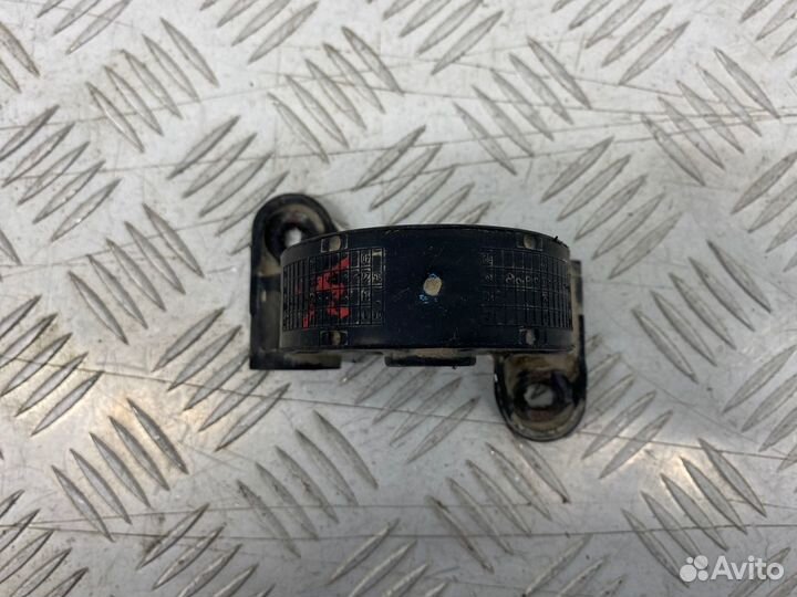 Б/У подушка глушителя (крепления, кронштейн