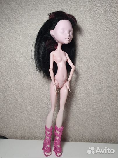 Кукла Монстер Хай Дракулаура на ооак